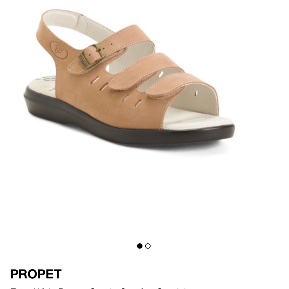 🌹🌹Absolutely gorgeous New Size 12/4E Comfortable Casual Footwear Color Tan New